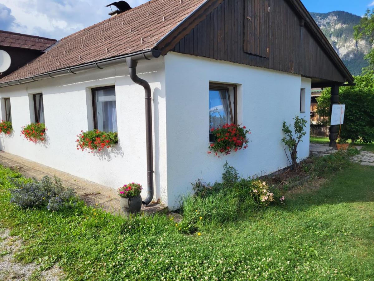Leo-Hof Appartement Hirschwang Buitenkant foto